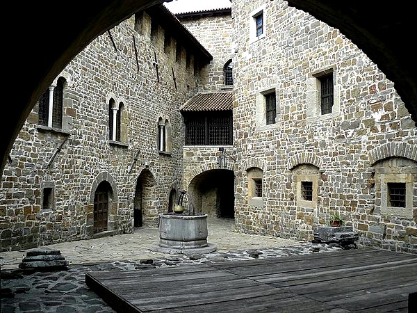 castello di Gorizia, corte dei Lanzi
